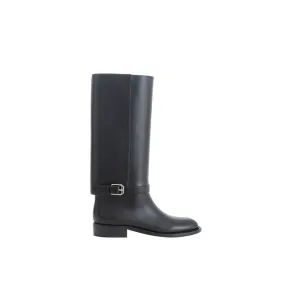 Burberry Elegant Leather Boots in Timeless Black