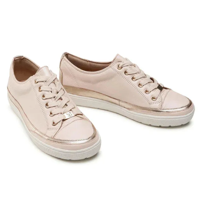 Caprice Cream Perlato leather lace up Trainer Only size 3.5  left