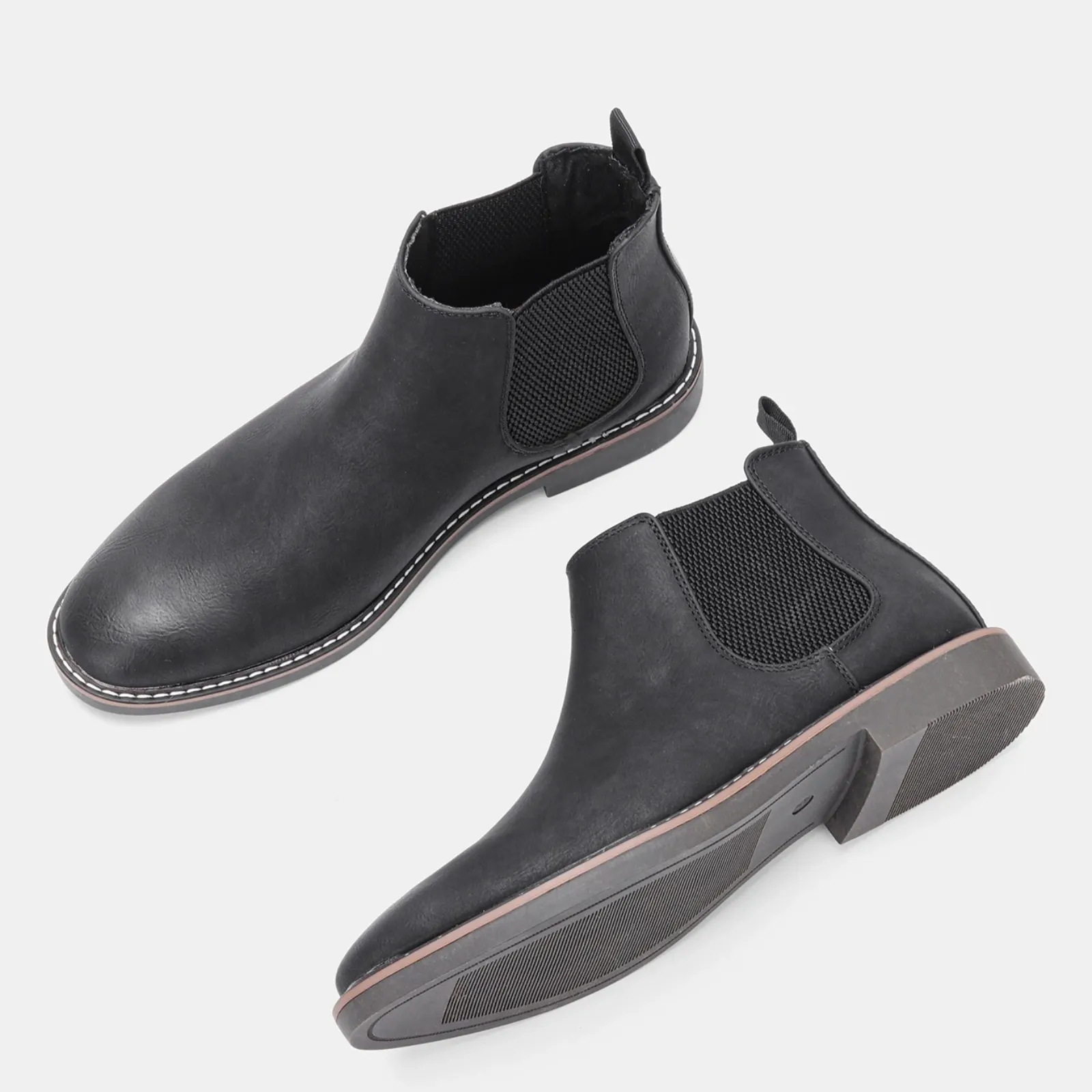 Chelsea boots for men with comfortable insole and non-slip sole