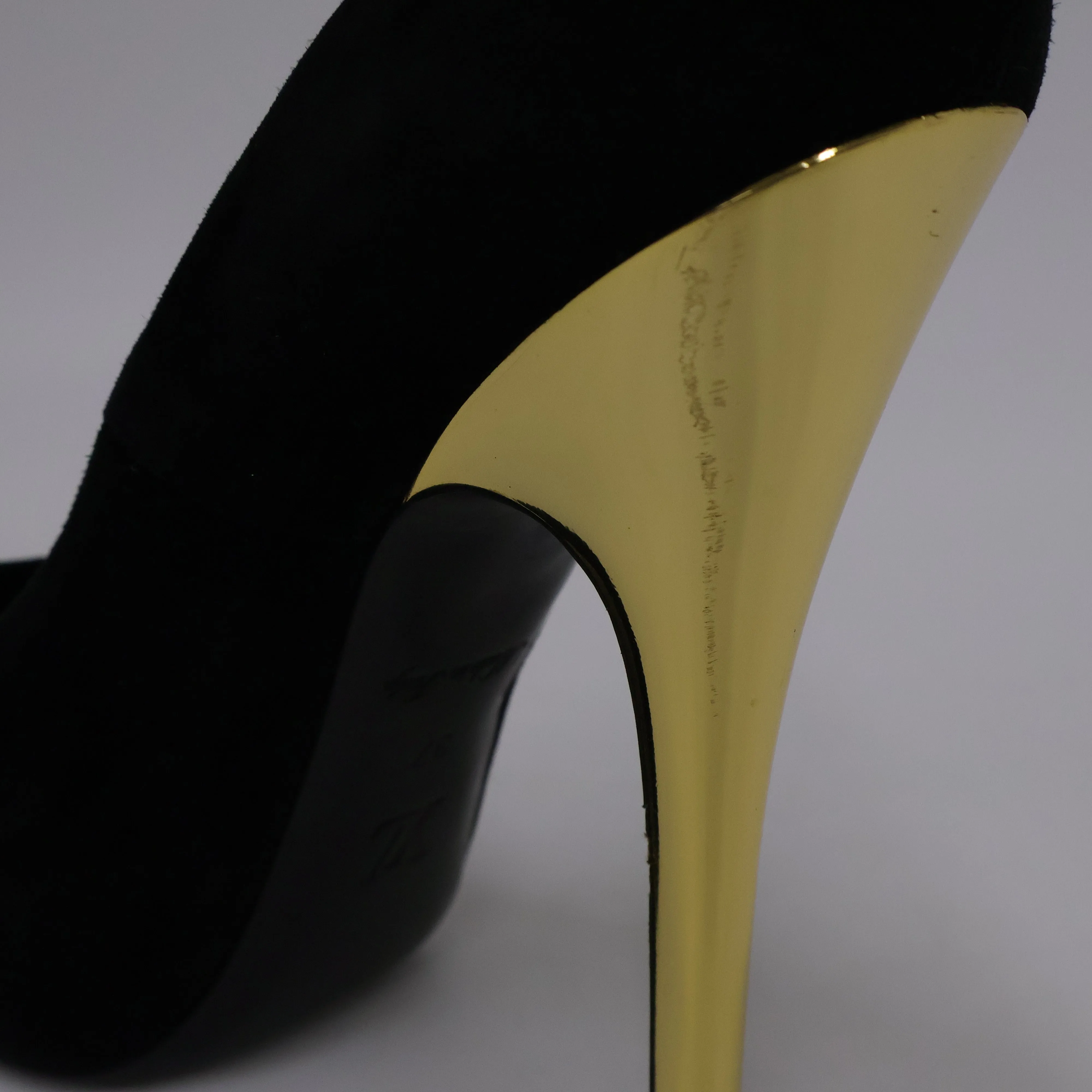 Louis Vuitton Oh Really Lock Black Suede Heels Pump 37