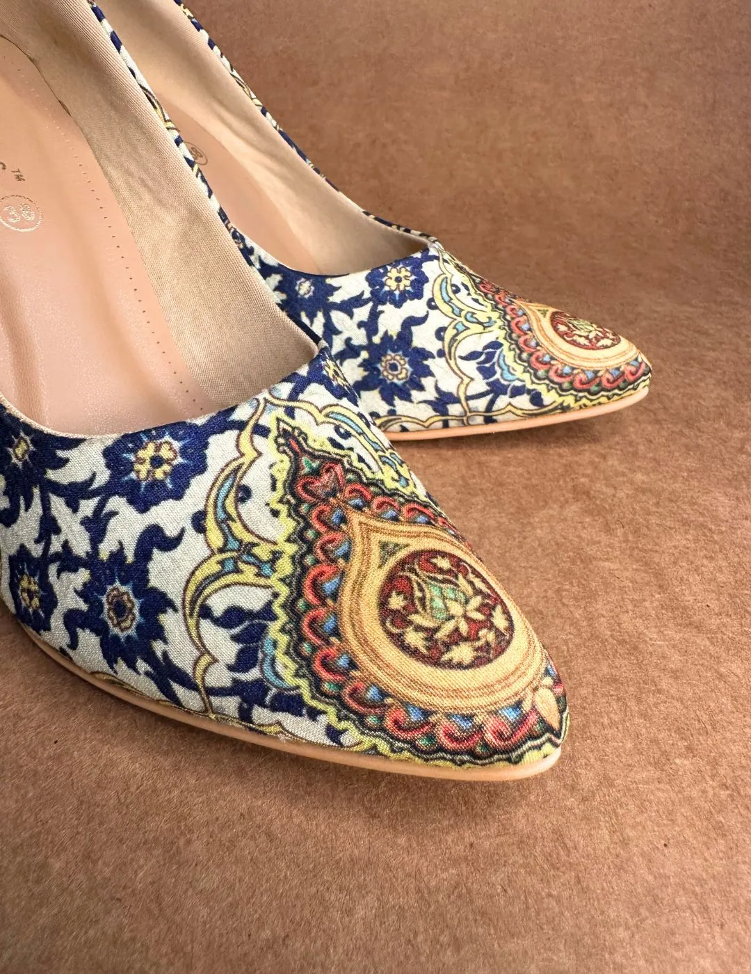 Mughal Architecture Pumps