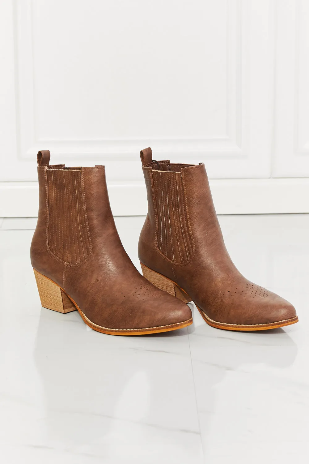 Uylee’s Boutique  Love the Journey Stacked Heel Chelsea Boot in Chestnut