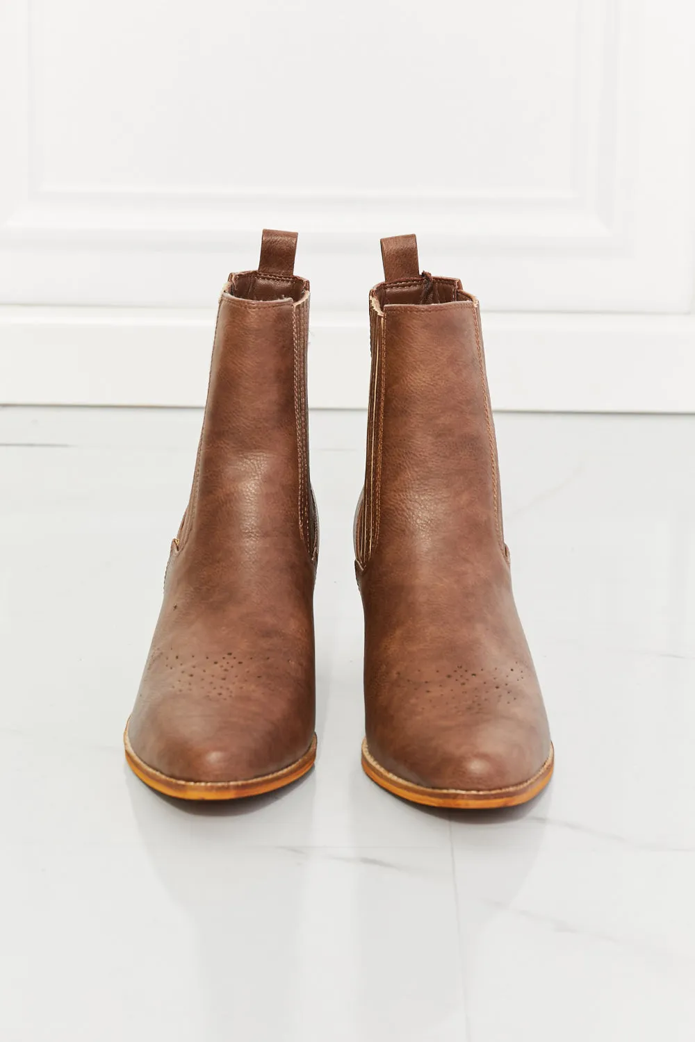 Uylee’s Boutique  Love the Journey Stacked Heel Chelsea Boot in Chestnut