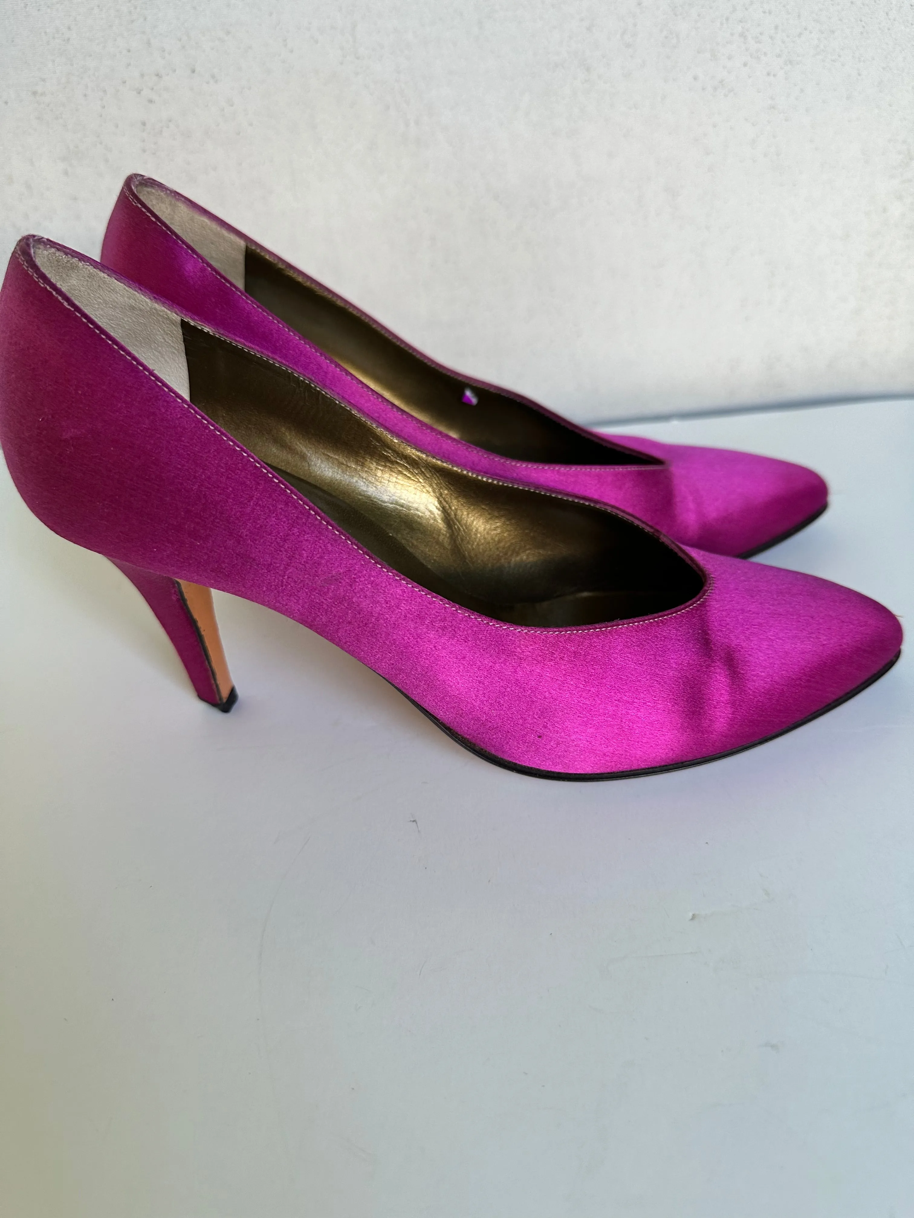 YVES SAINT LAURENT Vintage Pointed Toe Hot Pink Satin Pump~Size 7M- USED~Custom Dyed made in Italy